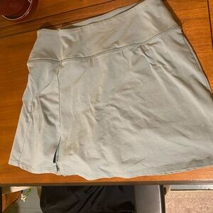 Old Navy Athletic Sage Green workout skirt size M